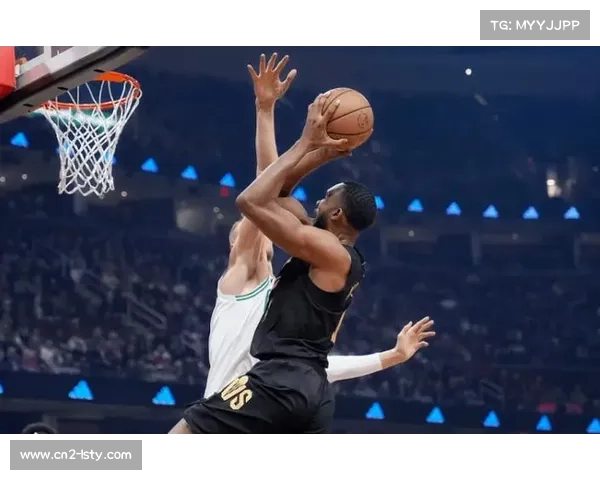 狂热队米切尔砍下38分，率队完成21分大逆转